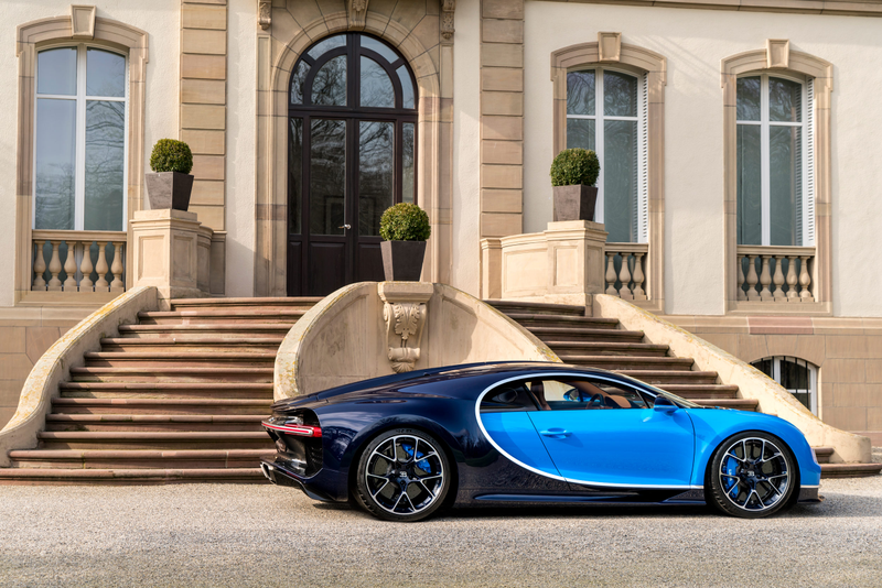 Illustration for article titled Bugatti Chiron: This Is A Lot More Of It